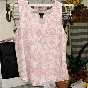 Ann Taylor Pink and White Floral V-Neck Tank